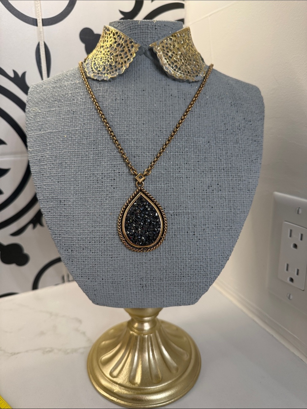 EUC Brighton Crystal Rocks Tear Drop Necklace